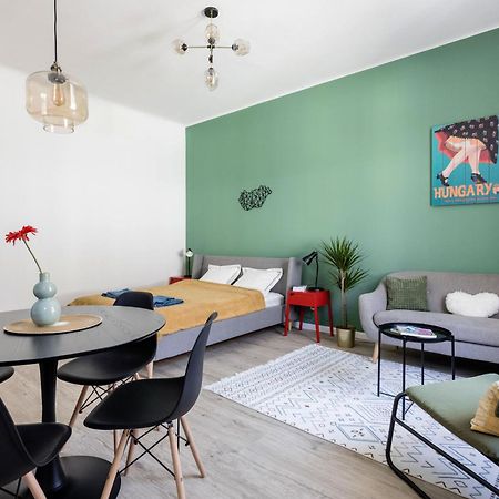 Stylish And Colourful Apartment In The City Centre 부다페스트 외부 사진
