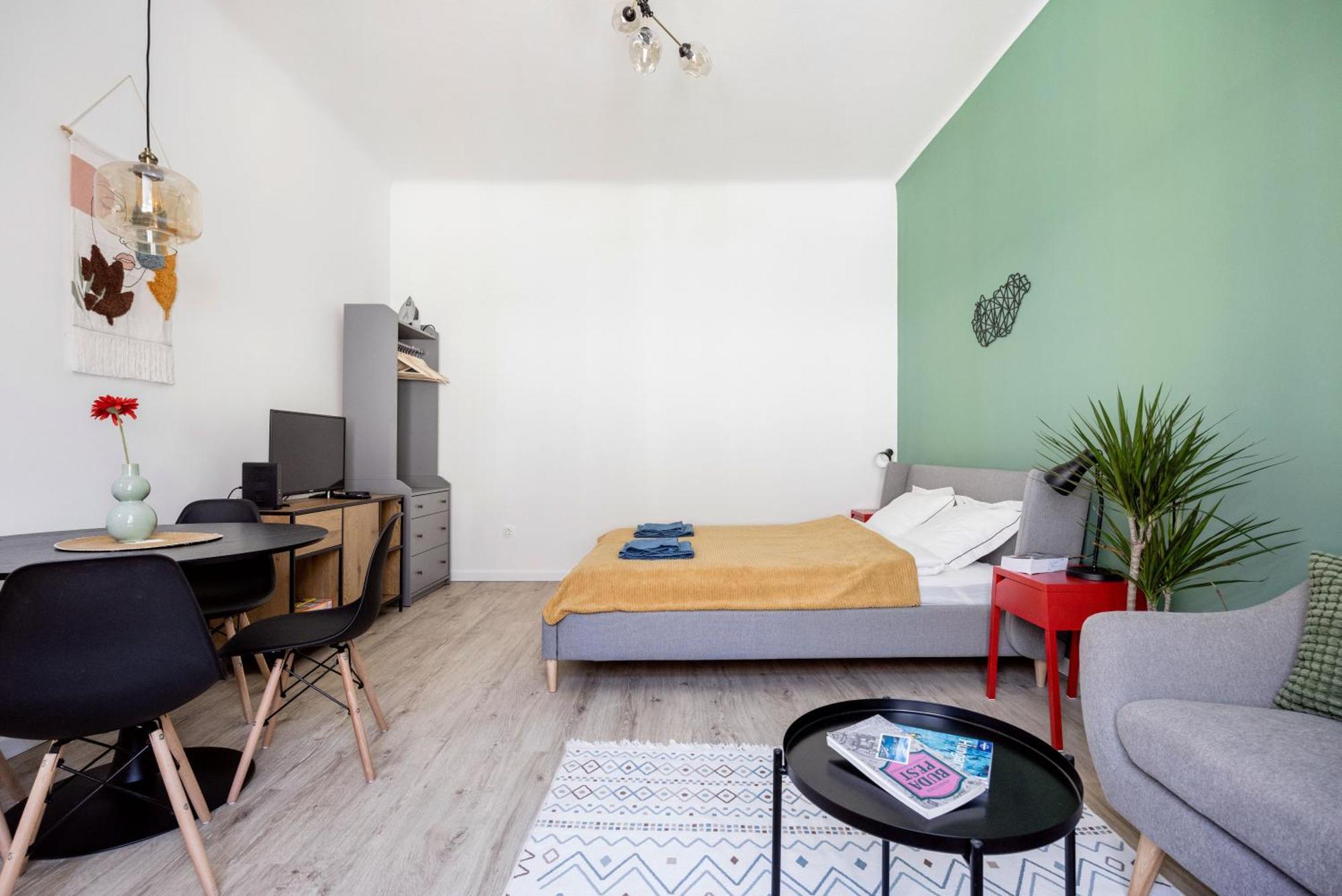 Stylish And Colourful Apartment In The City Centre 부다페스트 외부 사진